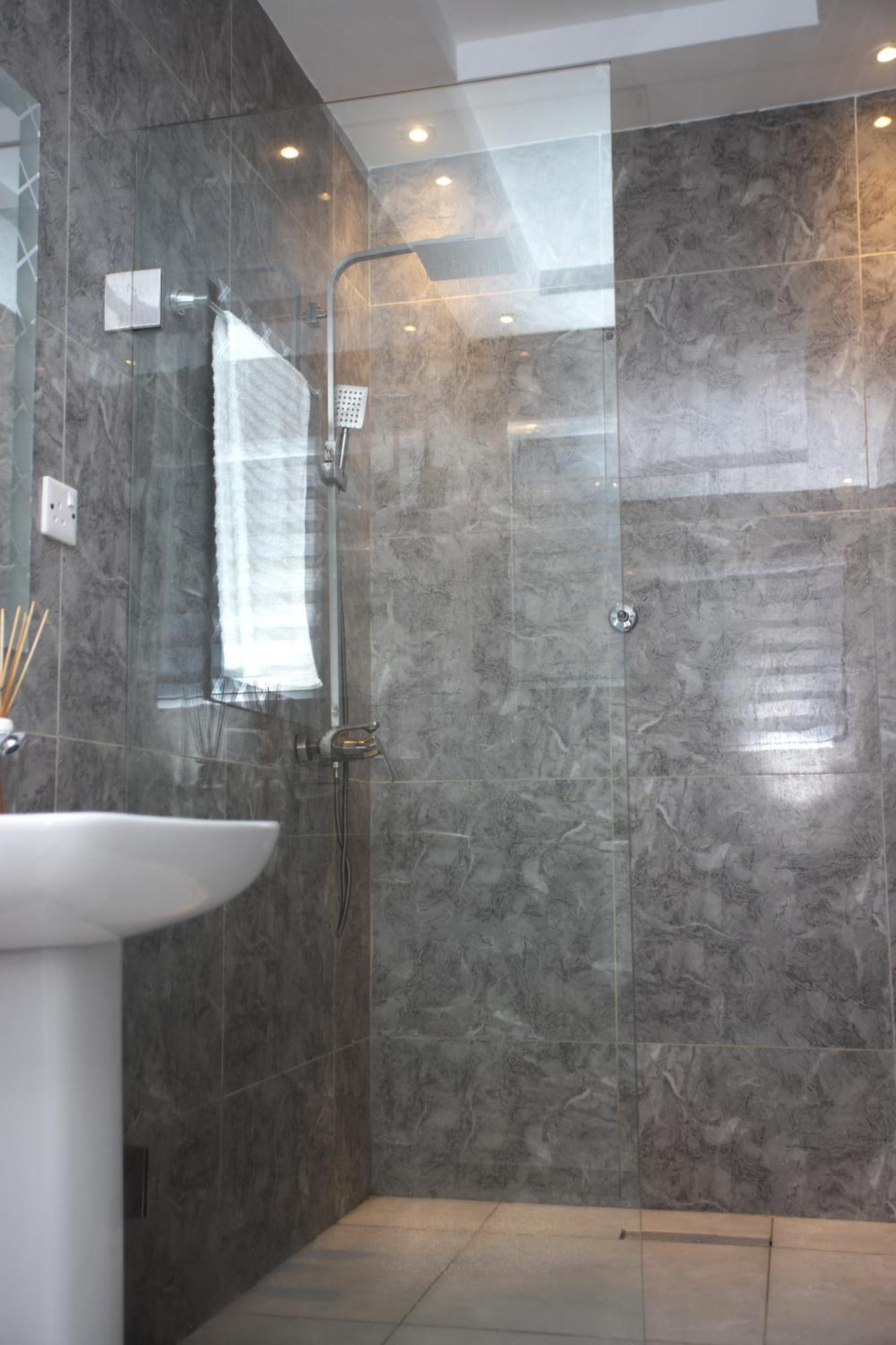 Labev Hotel Кумаси Екстериор снимка