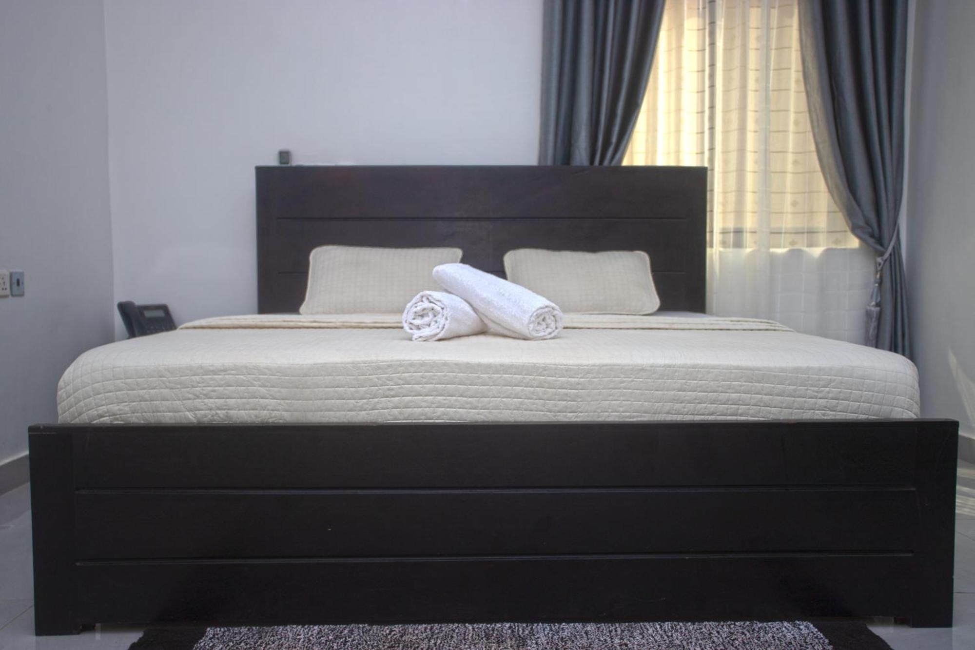 Labev Hotel Кумаси Екстериор снимка