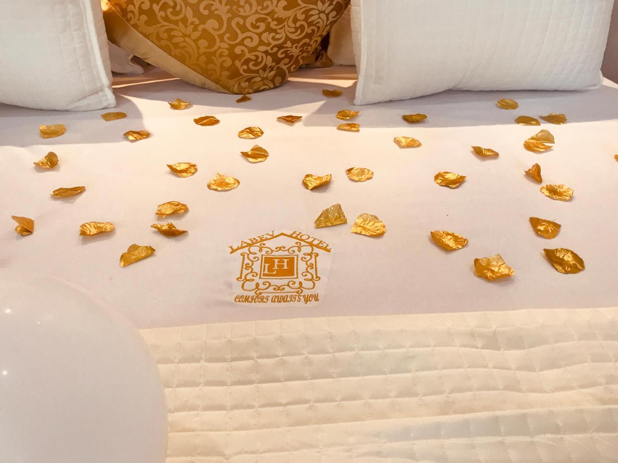 Labev Hotel Кумаси Екстериор снимка
